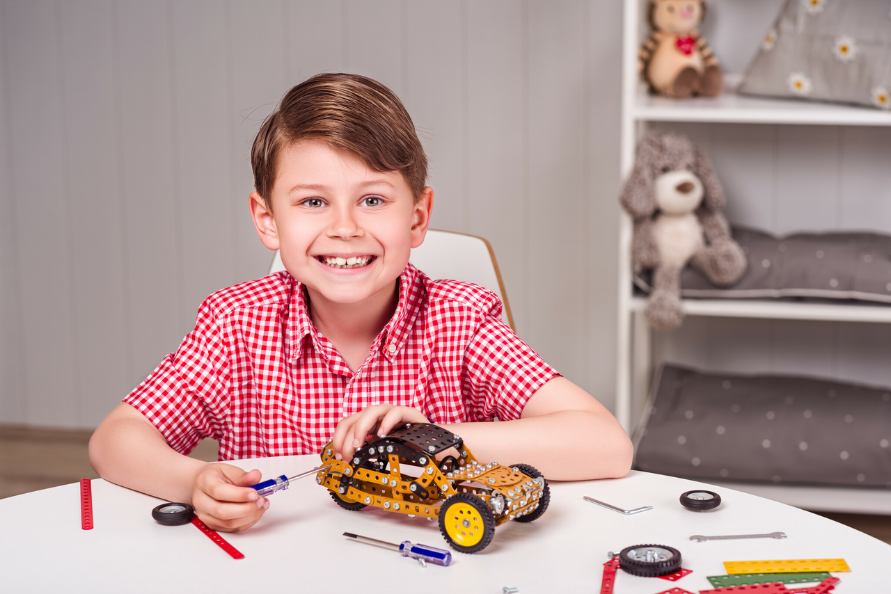https://www.altoys.eu/Files/10/387000/387123/ProductPhotos/Source/2155588185.jpg